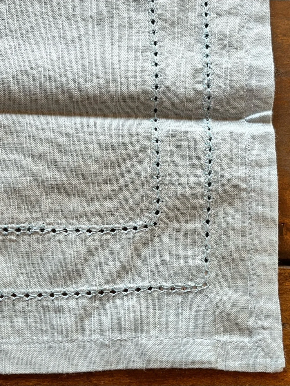 Pier 1 Ivory Hemstitched Cotton-Linen Set of 4 Napkins NWT